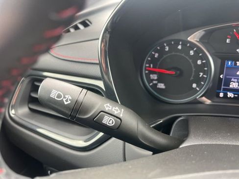 Used 2022 Chevrolet Equinox RS w/ LPO, Floor Liner Package image 23