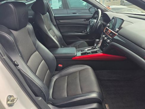 Used 2018 Honda Accord Sport image 22