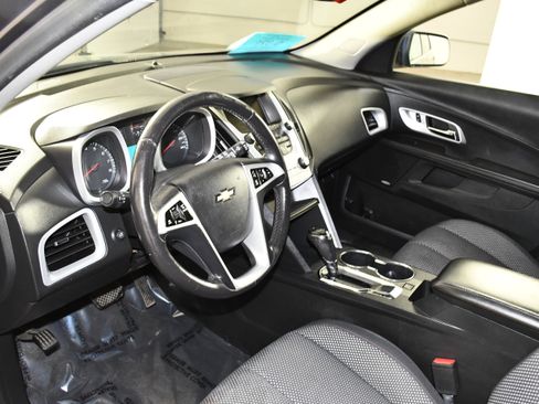 Used 2016 Chevrolet Equinox LT w/ Convenience Package AWD/4WD image 2
