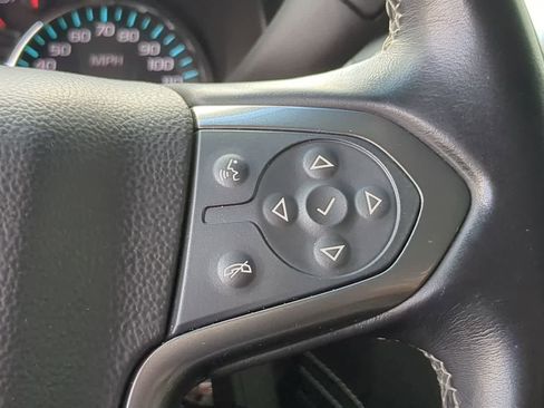 Used 2019 Chevrolet Suburban LT image 24