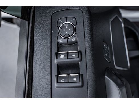 Used 2018 Ford F150 Lariat w/ Equipment Group 502A Luxury AWD/4WD image 7