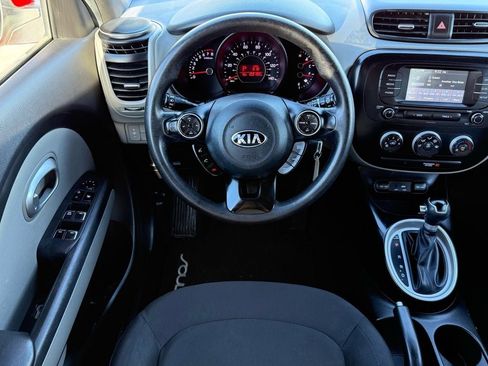 Used 2019 Kia Soul image 16