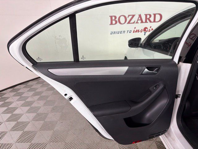 Used 2018 Volkswagen Jetta S FWD image 32