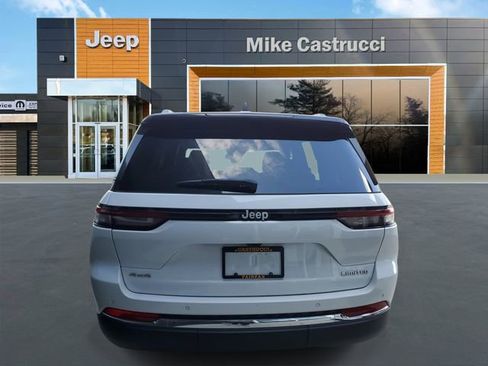 New 2025 Jeep Grand Cherokee Limited image 4