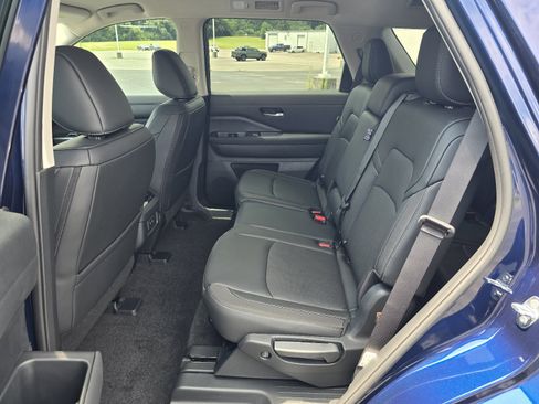 New 2026 Nissan Pathfinder SL w/ Cargo Package AWD/4WD image 12