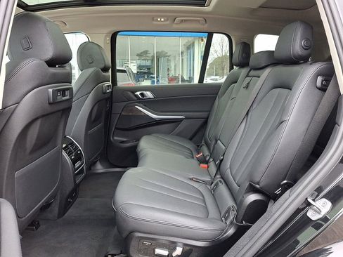 Used 2022 BMW X7 xDrive40i AWD/4WD image 10