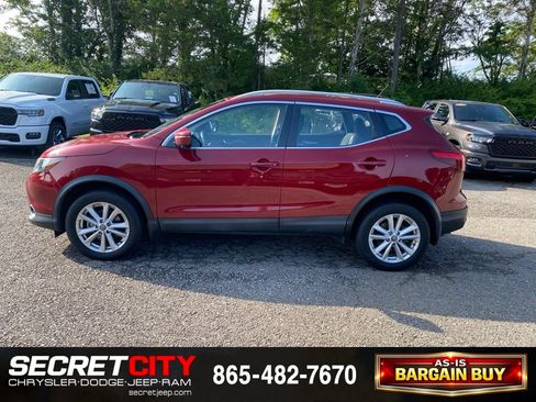 Used 2019 Nissan Rogue Sport SV w/ Technology Package FWD image 8