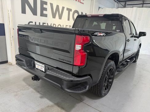 Used 2021 Chevrolet Silverado 1500 Custom w/ Rally Edition AWD/4WD image 31