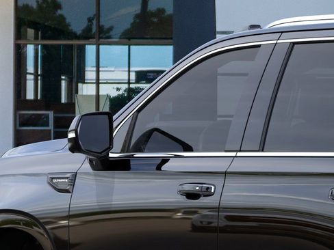 New 2026 GMC Yukon Denali Ultimate AWD/4WD image 12