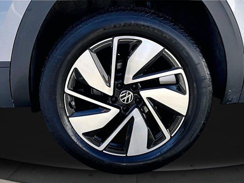 Used 2024 Volkswagen Atlas SE image 35