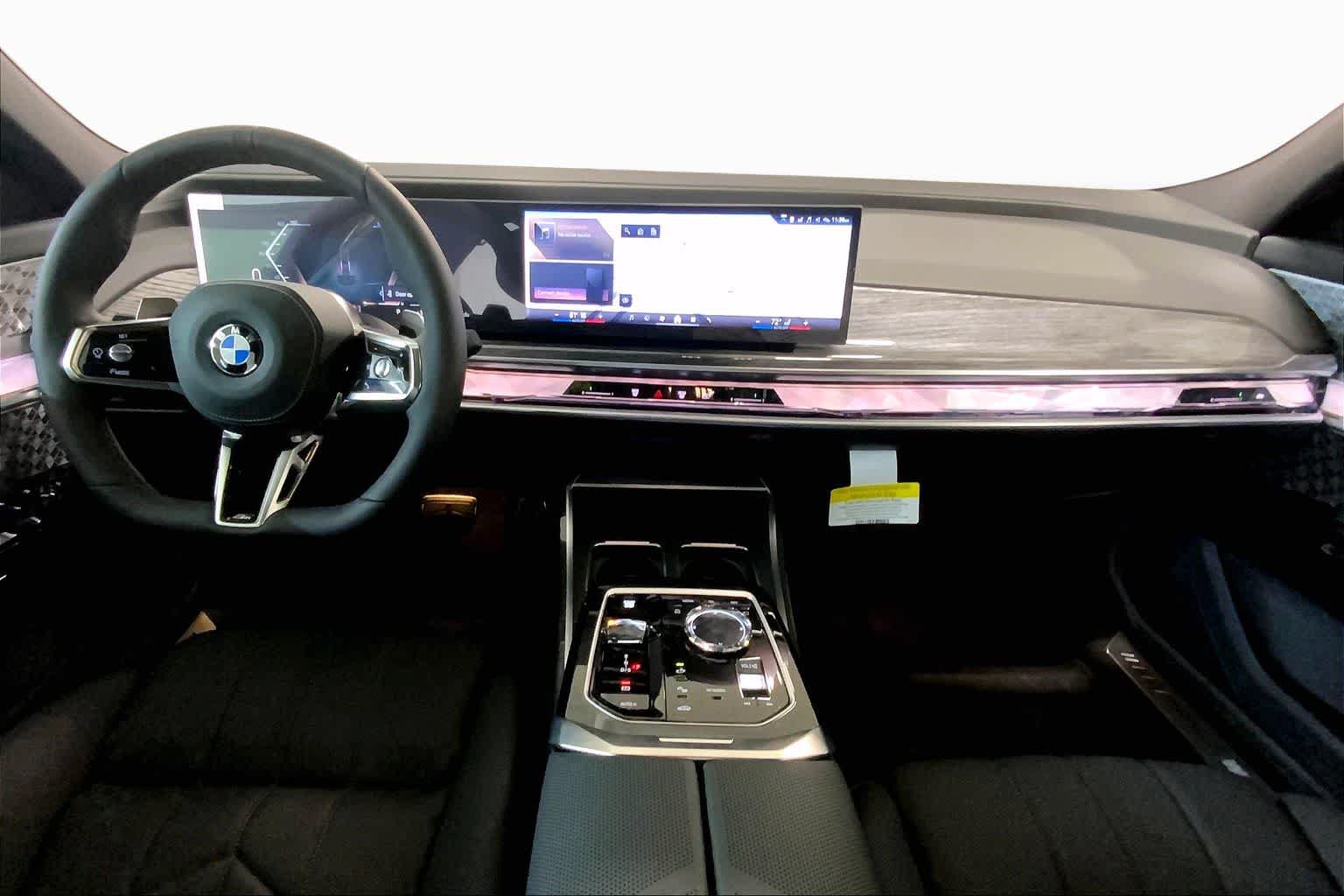 Used 2026 BMW 760i xDrive w/ Executive Package AWD/4WD image 5