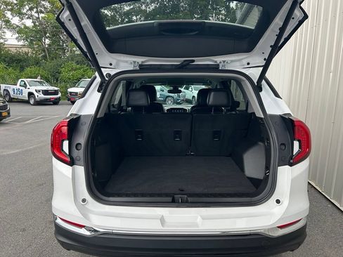 Certified 2022 GMC Terrain SLT AWD/4WD image 19