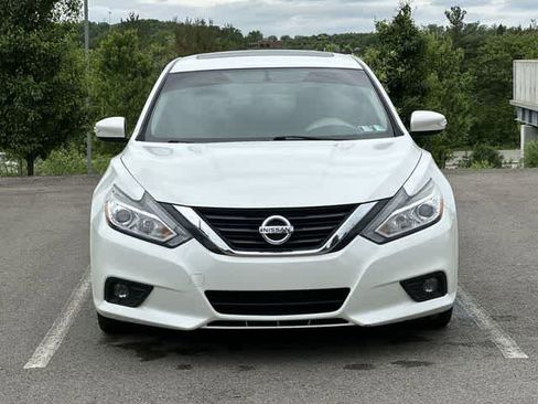Used 2016 Nissan Altima 2.5 SL w/ 2.5 Technology Package FWD image 31