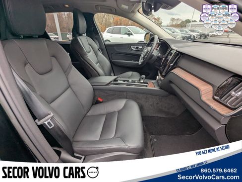 Certified 2023 Volvo XC60 B5 Plus w/ Climate Package image 22