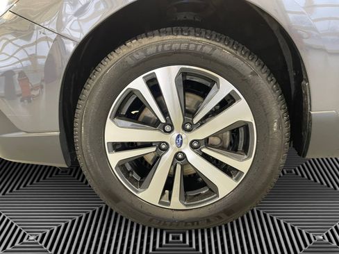 Used 2019 Subaru Outback 3.6R Limited image 17
