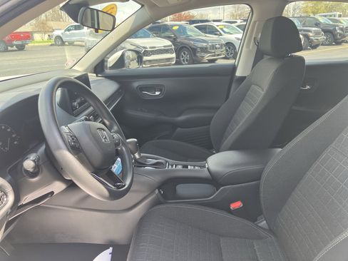 Used 2023 Honda HR-V LX image 18