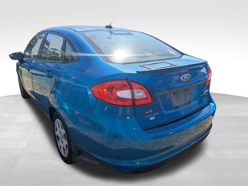 Used 2013 Ford Fiesta SE w/ Super Fuel Economy Pkg image 5
