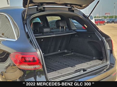 Used 2022 Mercedes-Benz GLC 300 4MATIC image 33