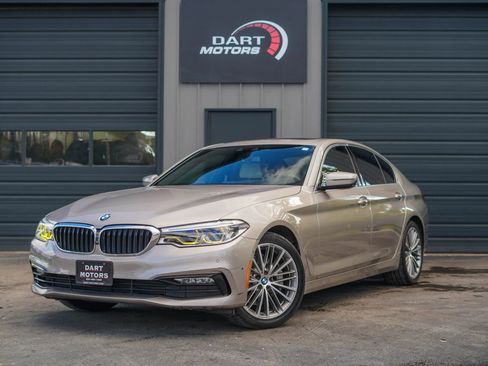 Used 2017 BMW 540i xDrive image 3