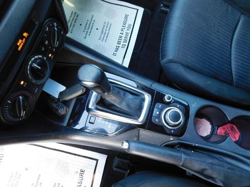 Used 2015 MAZDA MAZDA3 i Sport image 27