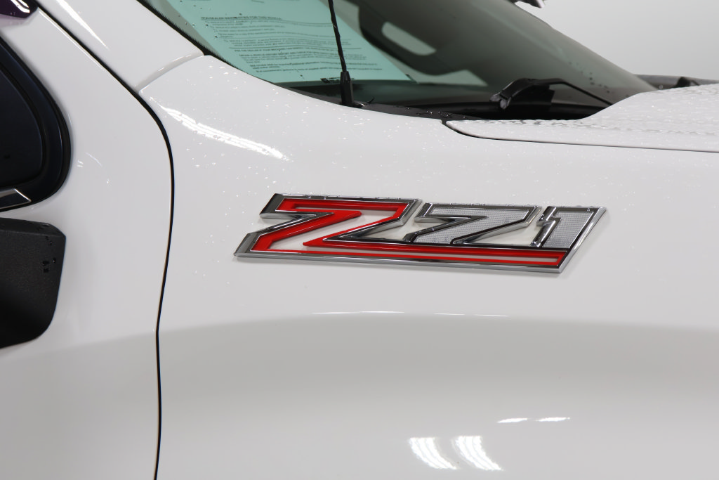 Used 2019 Chevrolet Silverado 1500 LTZ w/ LTZ Plus Package AWD/4WD image 32