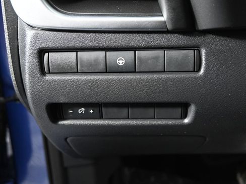 Used 2022 Nissan Rogue SV AWD/4WD image 23