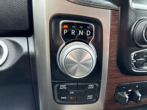 Used 2017 RAM 1500 Laramie w/ Convenience Group AWD/4WD image 24