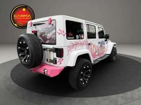 Used 2013 Jeep Wrangler Unlimited Sahara w/ Connectivity Group AWD/4WD image 5
