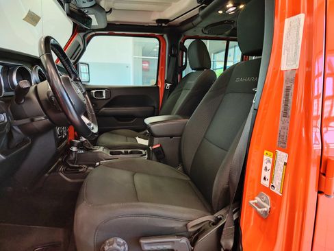 Used 2020 Jeep Wrangler Unlimited Sahara w/ Uconnect 4C Nav & Sound Group AWD/4WD image 10