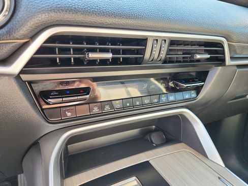 Used 2025 MAZDA CX-90 3.3 Turbo w/ Preferred Package image 31