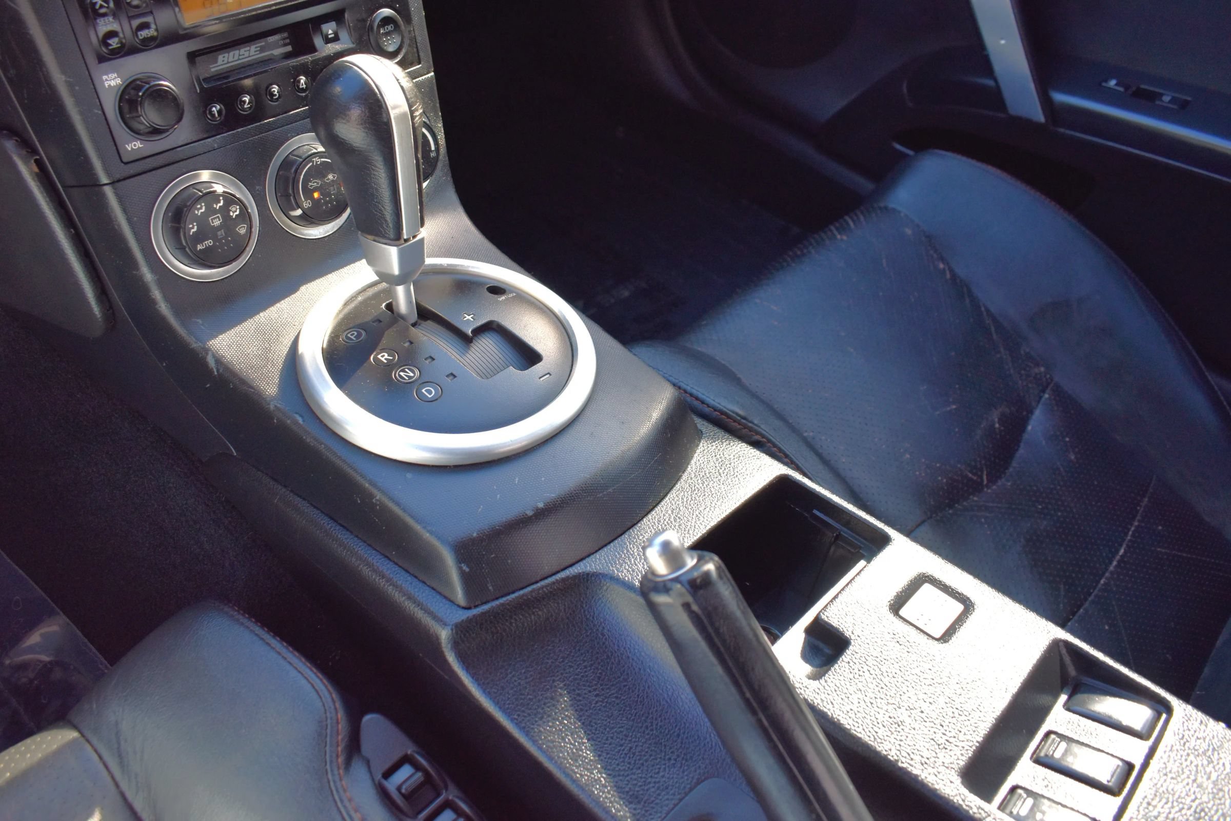 Used 2005 Nissan 350Z Touring w/ (N93) Cargo Convenience Pkg RWD image 27