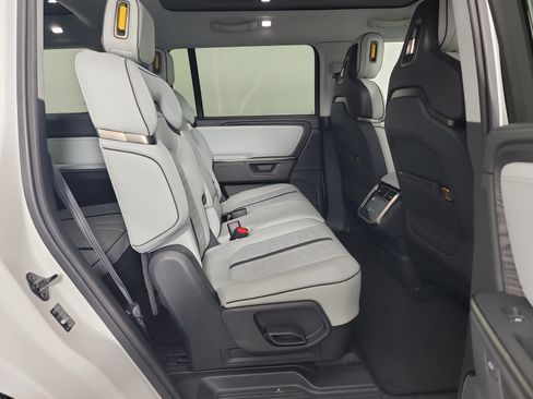 Used 2025 Rivian R1S Adventure AWD/4WD image 23