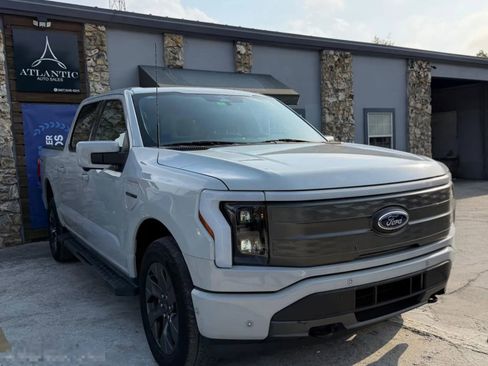 Used 2023 Ford F150 Lightning Lariat w/ Equipment Group 511A High image 5
