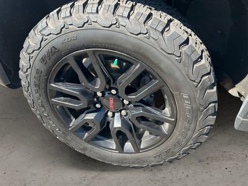 Used 2019 GMC Sierra 1500 Elevation w/ Elevation Value Package AWD/4WD image 14