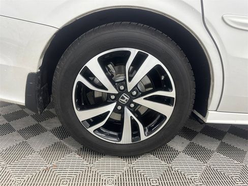 Used 2020 Honda Odyssey Elite image 18