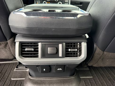 Used 2022 Ford F150 Lariat image 25