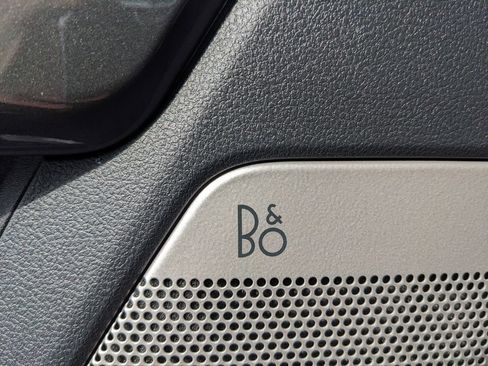 Used 2022 Ford F150 Lariat w/ Equipment Group 502A High image 41