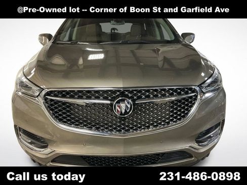 Used 2020 Buick Enclave Avenir w/ Avenir Technology Package AWD/4WD image 8