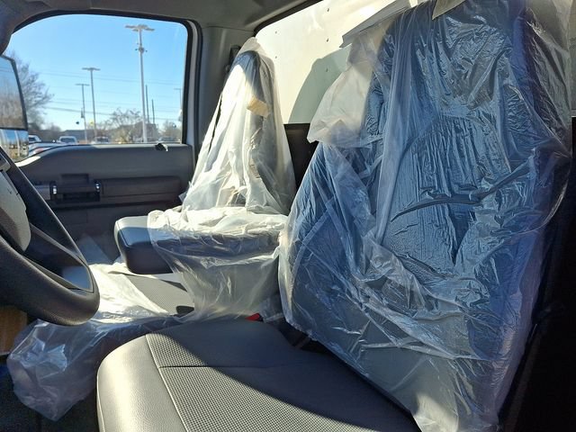 Used 2023 Ford F650 2WD Regular Cab Super Duty image 12