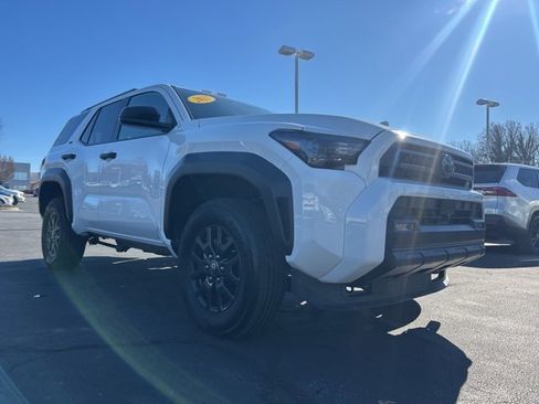 Used 2025 Toyota 4Runner SR5 image 3