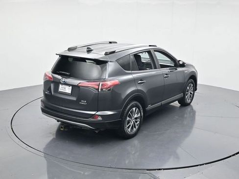 Used 2018 Toyota RAV4 XLE image 40