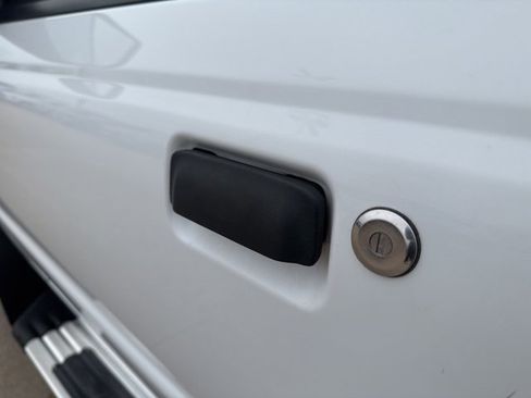 Used 2011 Ford Ranger XLT image 48