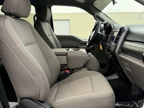 Used 2021 Ford F250 XLT w/ XLT Premium Package AWD/4WD image 19