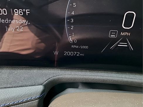 Certified 2024 Cadillac XT4 Sport w/ Technology Package AWD/4WD image 21
