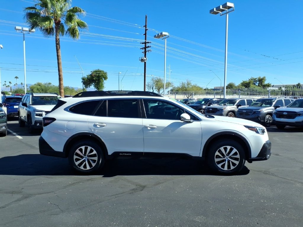 Used 2020 Subaru Outback Premium w/ Popular Package #1 AWD/4WD image 9
