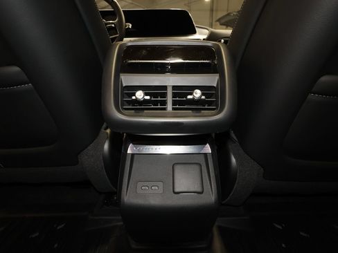 Certified 2025 Cadillac Lyriq Luxury AWD/4WD image 30
