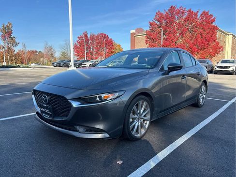 Used 2021 MAZDA MAZDA3 s image 2