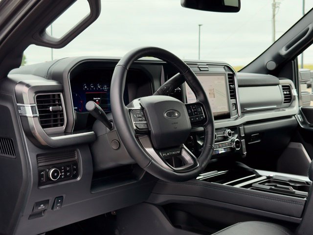 New 2025 Ford F450 Platinum AWD/4WD image 28