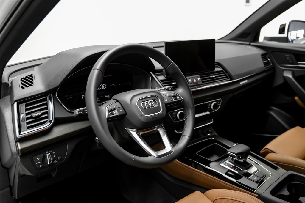 Used 2025 Audi Q5 2.0T Premium Plus AWD/4WD image 5