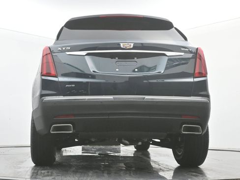 New 2026 Cadillac XT5 Luxury image 18